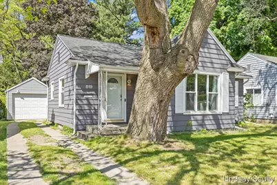 819 Alger Street SE, Grand Rapids, MI 49507 - Photo 1