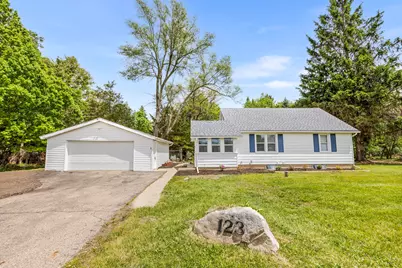123 Arbor Street, Battle Creek, MI 49015 - Photo 1