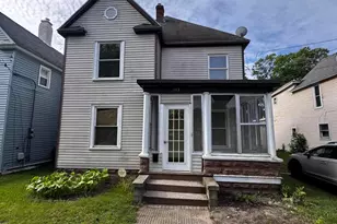 718 Sherman St SE, Grand Rapids, MI 49503 - Photo 1