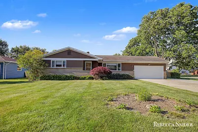 424 Andover Street SE, Kentwood, MI 49548 - Photo 1