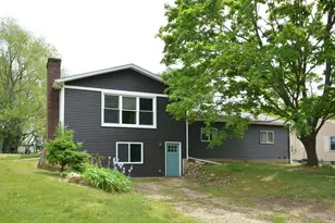 12511 S 18th St, Vicksburg, MI 49097 - Photo 1