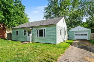 412 W Lafayette St, Sturgis, MI 49091 - Photo 1