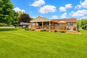 173 S Grand Pointe Dr, Brooklyn, MI 49230 - Photo 1
