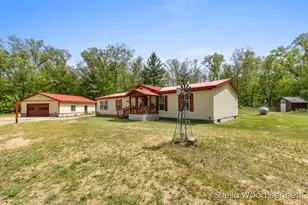 7838 E 80th St, Howard City, MI 49329 - Photo 1
