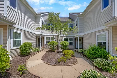 717 Fieldstone Circle W, Chelsea, MI 48118 - Photo 1