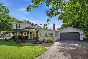 338 Park St, Wayland, MI 49348 - Photo 1