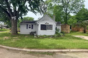 1014 N 9th St, Niles, MI 49120 - Photo 1