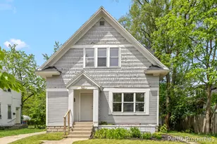 921 Temple St SE, Grand Rapids, MI 49507 - Photo 1