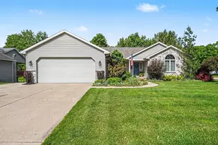 7161 Pine Oak Ln, Hudsonville, MI 49426 - Photo 1