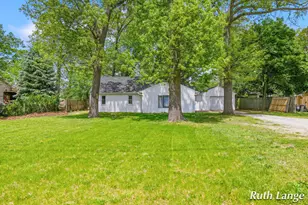 1640 McLaughlin Ave, Muskegon, MI 49442 - Photo 1