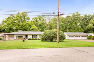 207 Snow Ave, Battle Creek, MI 49037 - Photo 1
