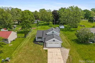 233 Jennifer Ln, Holland, MI 49423 - Photo 1