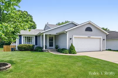 1660 Simmons Avenue NE, Grand Rapids, MI 49505 - Photo 1