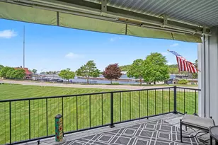 415 Sandpiper Dr, Grand Haven, MI 49417 - Photo 1