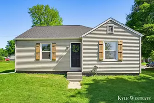 337 E Grant St, Hastings, MI 49058 - Photo 1