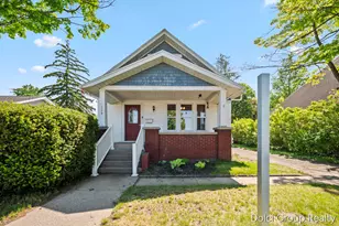 124 N Warren Ave, Big Rapids, MI 49307 - Photo 1