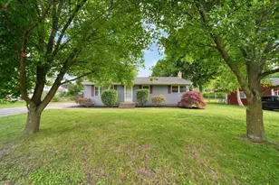 1321 Michael Dr, Jackson, MI 49202 - Photo 1