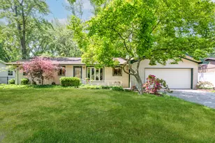 2848 Marilyn Dr, Saint Joseph, MI 49085 - Photo 1