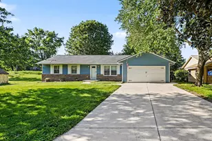 614 Hillcrest Rd, Paw Paw, MI 49079 - Photo 1
