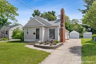 2142 Emerald Ave NE, Grand Rapids, MI 49505 - Photo 1