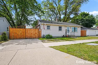 318 54th Street SW, Wyoming, MI 49548 - Photo 1