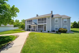 822 W Barrington Cir, Jackson, MI 49203 - Photo 1