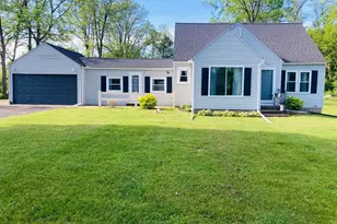 7052 E Dr N, Battle Creek, MI 49014 - Photo 1