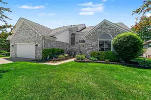 50777 Cambridge Dr, Macomb, MI 48044 - Photo 1