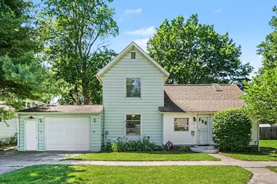 139 N Kalamazoo Avenue, Vicksburg, MI 49097 - Photo 1