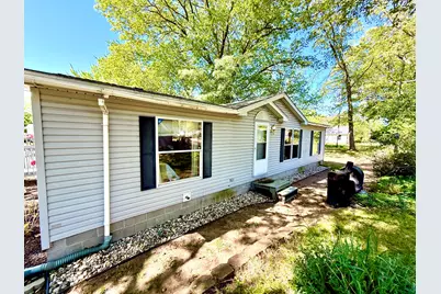 811 N Lavinia Street, Ludington, MI 49431 - Photo 1