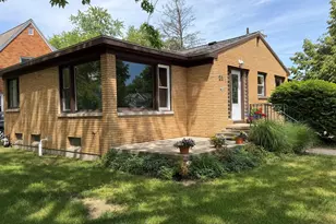 21 S Despelder St, Grand Haven, MI 49417 - Photo 1