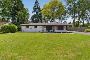 1525 Larrys Dr, Jackson, MI 49203 - Photo 1