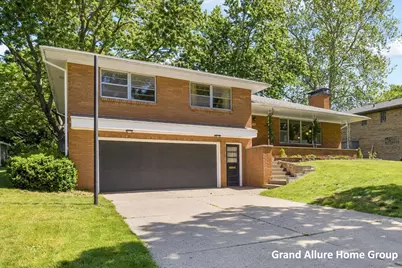549 Sligh Boulevard NE, Grand Rapids, MI 49505 - Photo 1