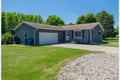 8290 E W Avenue E, Vicksburg, MI 49097 - Photo 1