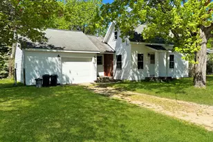 613 Waldo St, Cadillac, MI 49601 - Photo 1