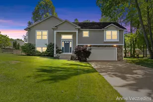 15096 Oakland St, Spring Lake, MI 49456 - Photo 1