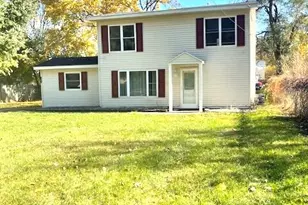 723 22nd St, Jackson, MI 49203 - Photo 1