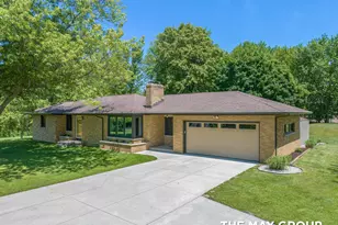 6590 Division Ave NE, Comstock Park, MI 49321 - Photo 1