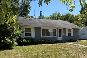 615 Riddle St, Howell, MI 48843 - Photo 1