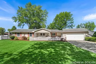 164 Euna Vista Dr, Holland, MI 49423 - Photo 1
