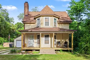 416 Frederick St, Kalamazoo, MI 49048 - Photo 1