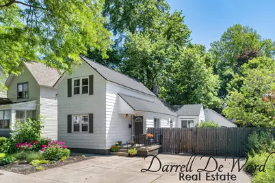 916 Lincoln Avenue NW, Grand Rapids, MI 49504 - Photo 1