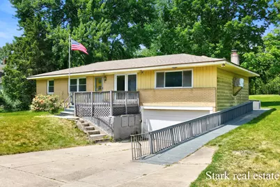 225 Sunset Hills Avenue NW, Grand Rapids, MI 49534 - Photo 1
