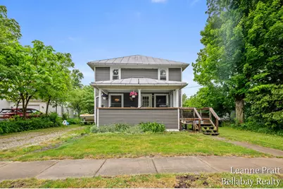727 E Clinton Street, Hastings, MI 49058 - Photo 1