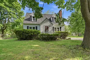 1158 W Reid Rd, Flint, MI 48507 - Photo 1