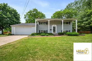 1646 Rose Pkwy SE, Grand Rapids, MI 49506 - Photo 1