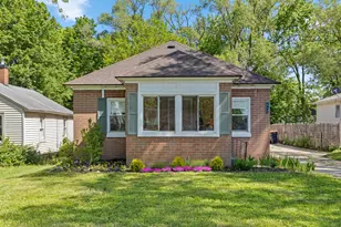 525 W 22nd St, Holland, MI 49423 - Photo 1