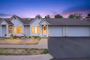 729 Clark St, Tecumseh, MI 49286 - Photo 1