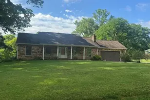 313 Wood Hills Dr, Concord, MI 49237 - Photo 1