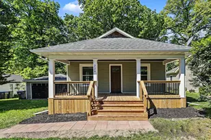226 S Barker St, New Buffalo, MI 49117 - Photo 1